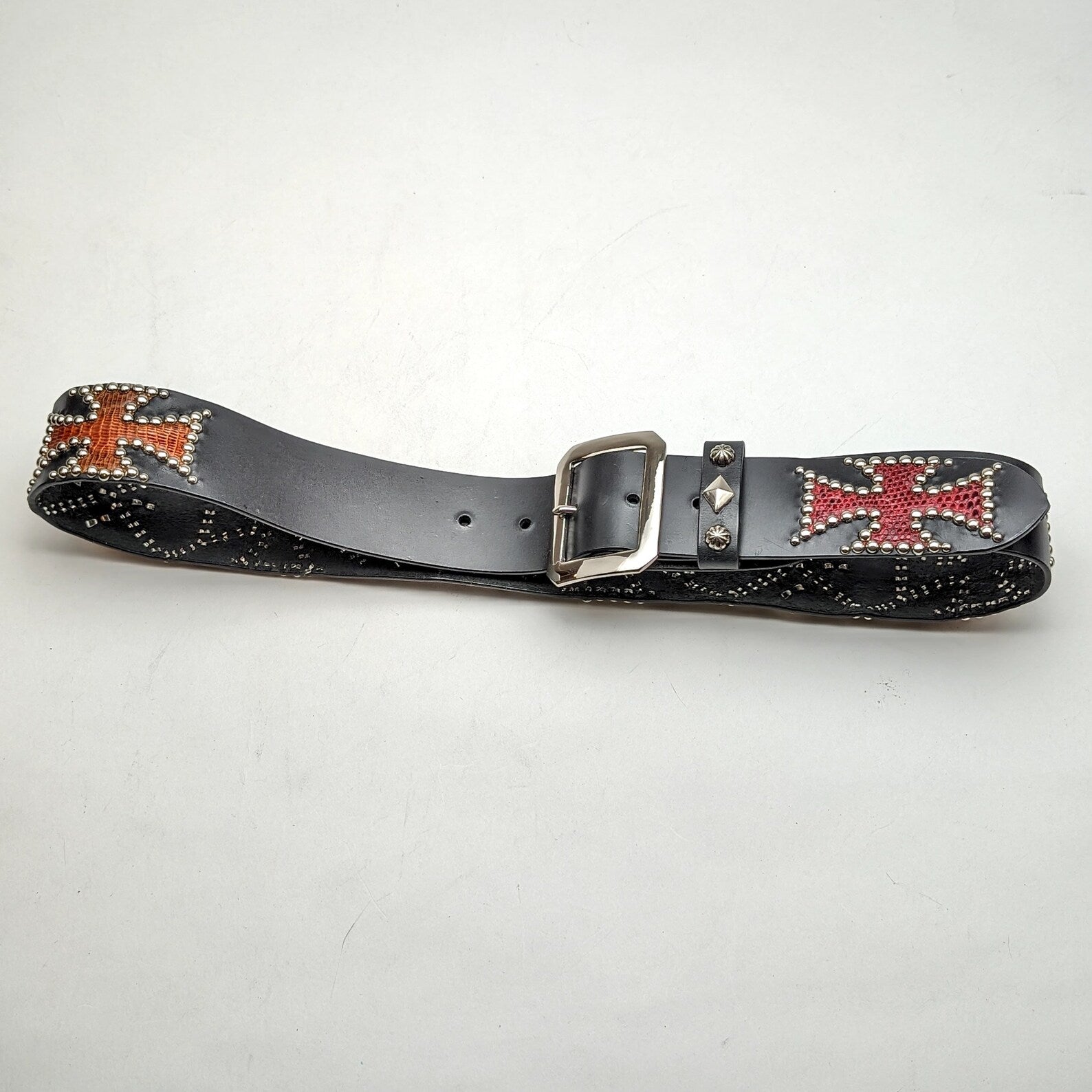 THE DÉDÉ STUDDED BELT